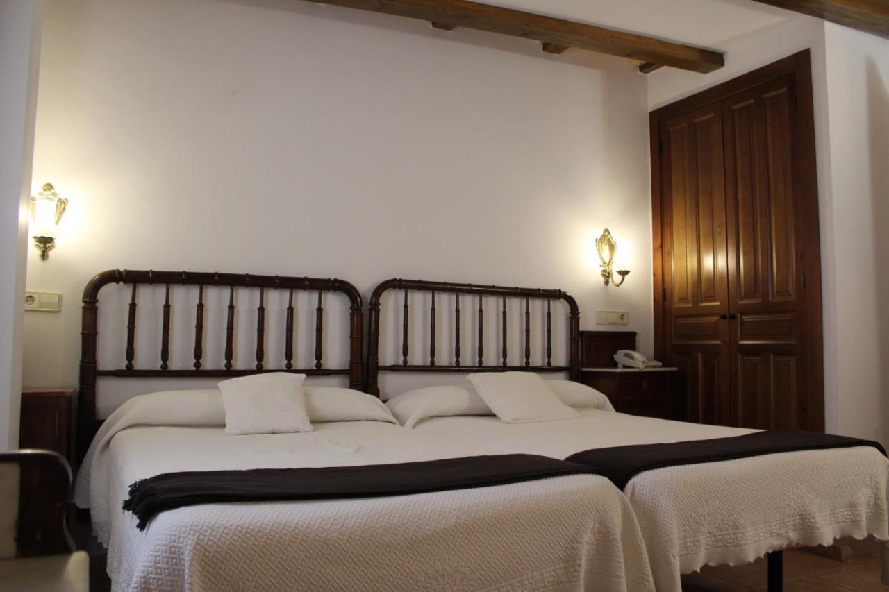 Hotel La Villa Requena Kültér fotó