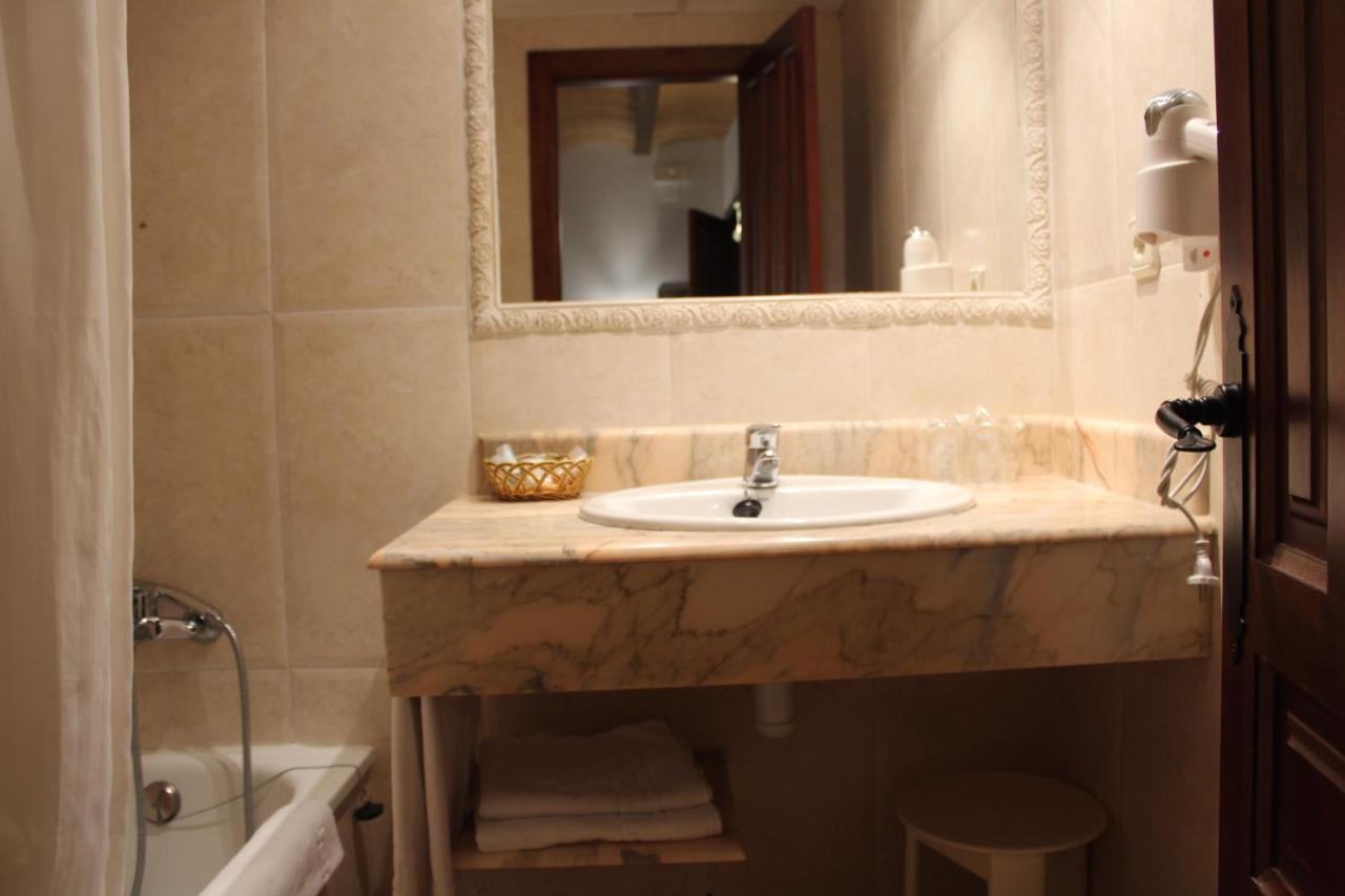 Hotel La Villa Requena Kültér fotó
