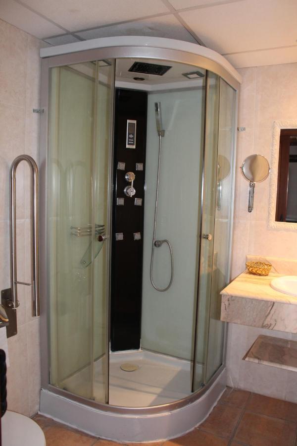 Hotel La Villa Requena Kültér fotó